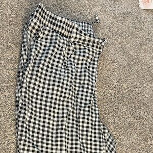 Torrid size 2 capri pants